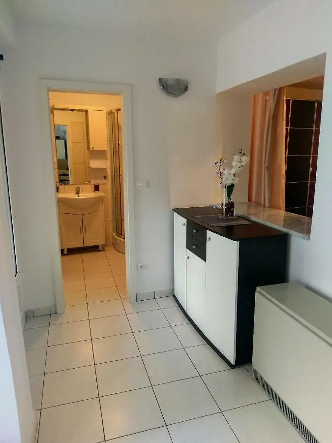 Lovely Apartment With Garden And Terrace غييكا 0*,  كرواتيا